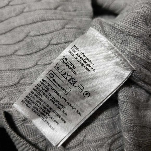 Divided by H&M Jumper Soft Cable Knit Gray Sweater w/ Lemon Applique size SMALL - Picture 7 of 8